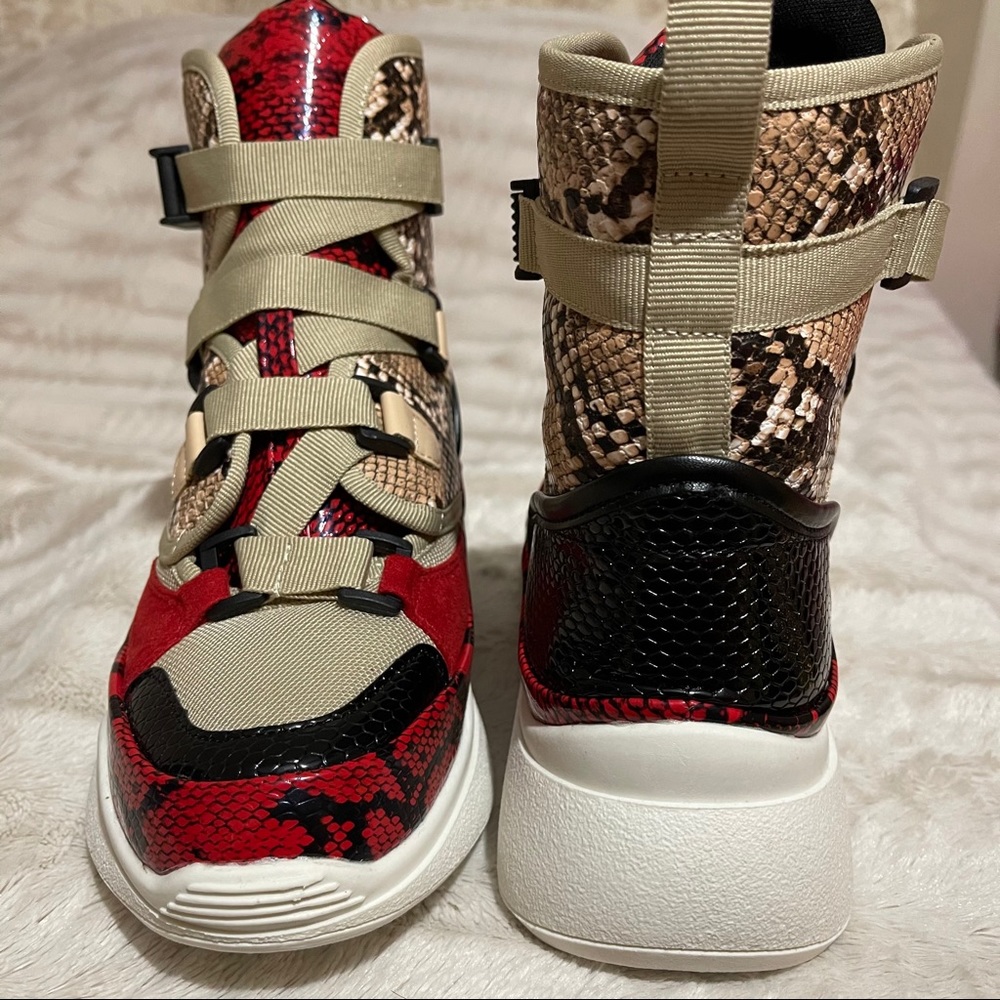 High Top Snake Print Sneakers - Picture 4 of 6